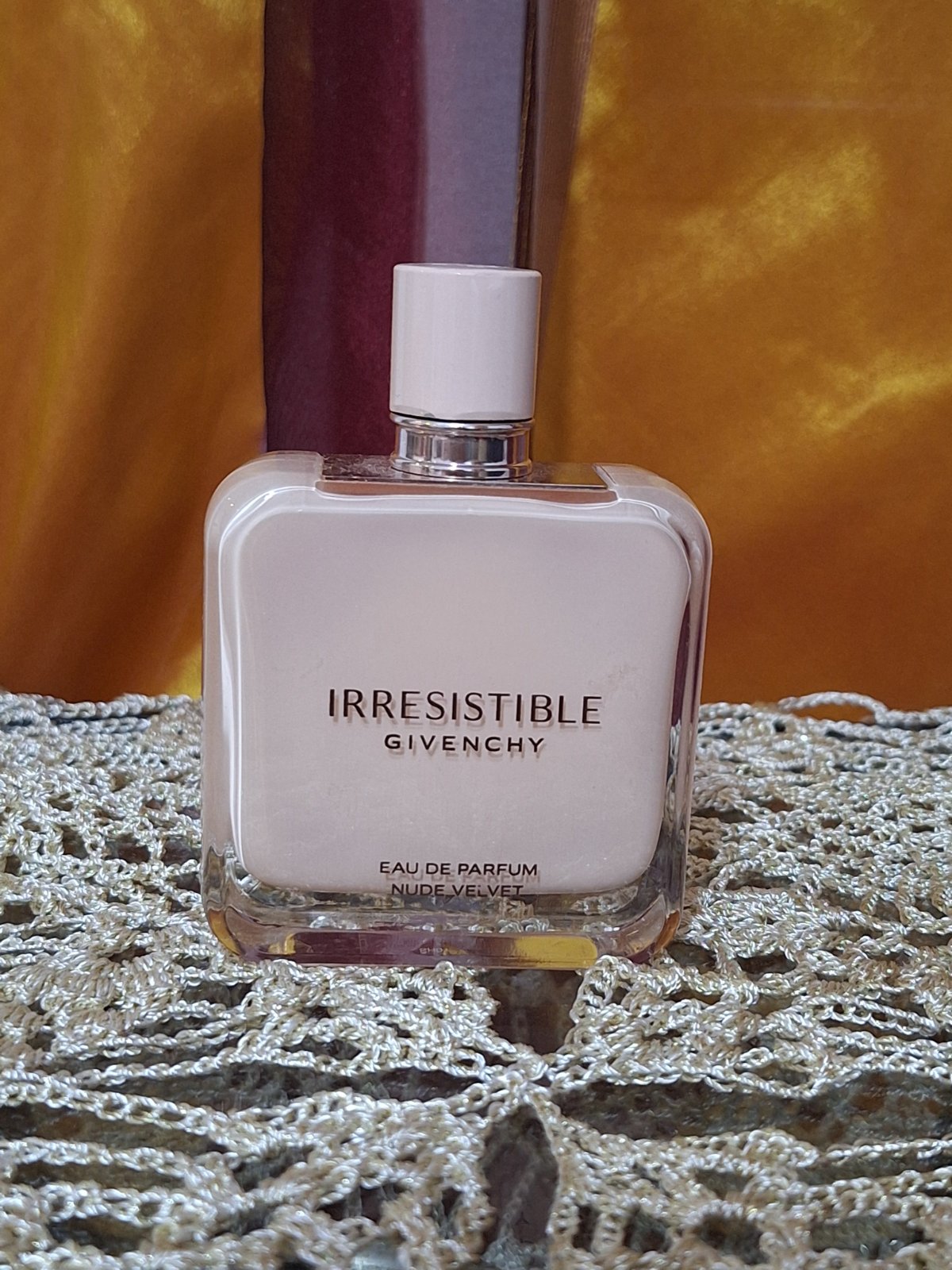 Irresistible Nude Velvet 