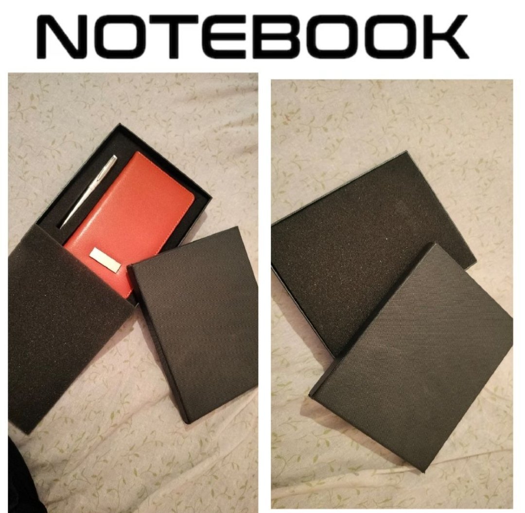 Notebook + stylo📓📒