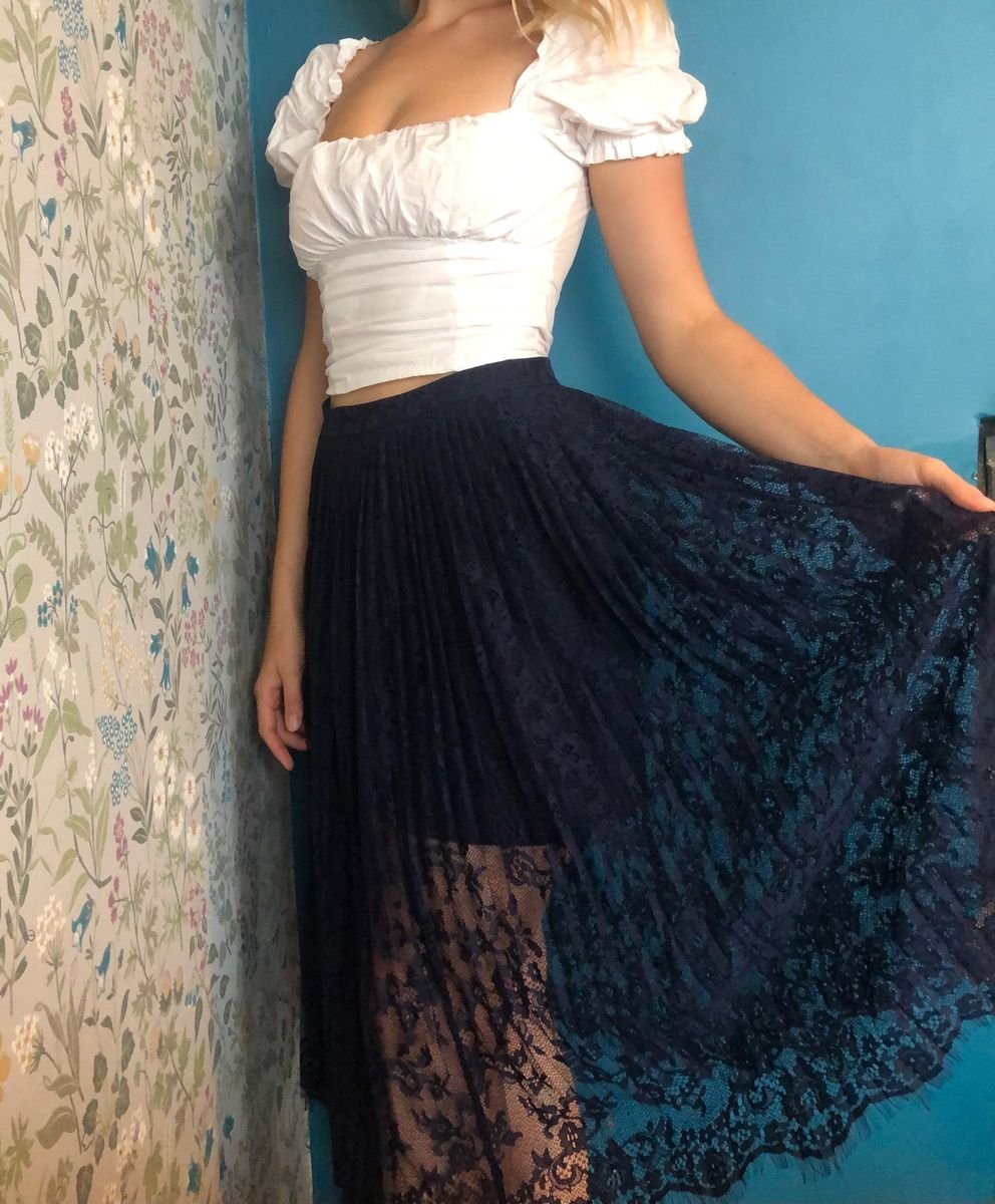 Jupe dentelle plissée bleue foncée