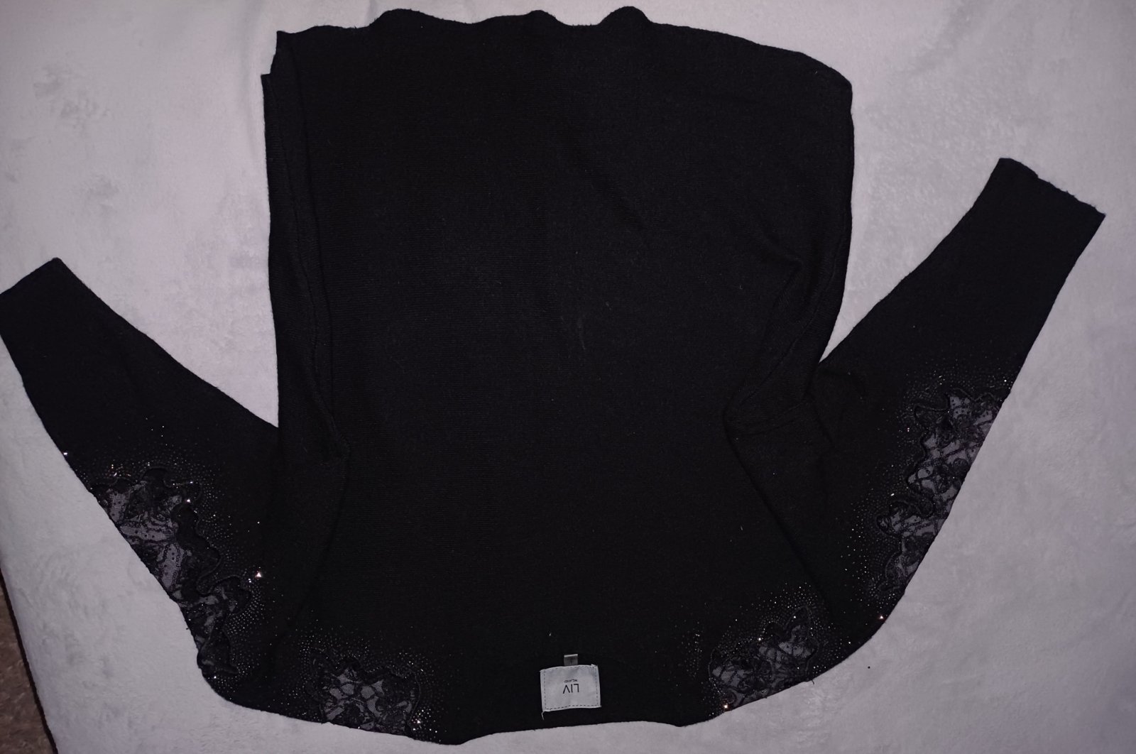 Pull noir avec broderie Liv Milano