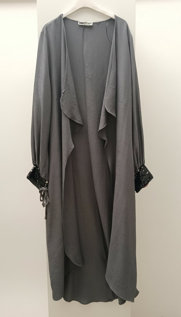 Abaya longue grise avec manches à paillettes taille 40 achetée de New collection Mahdia