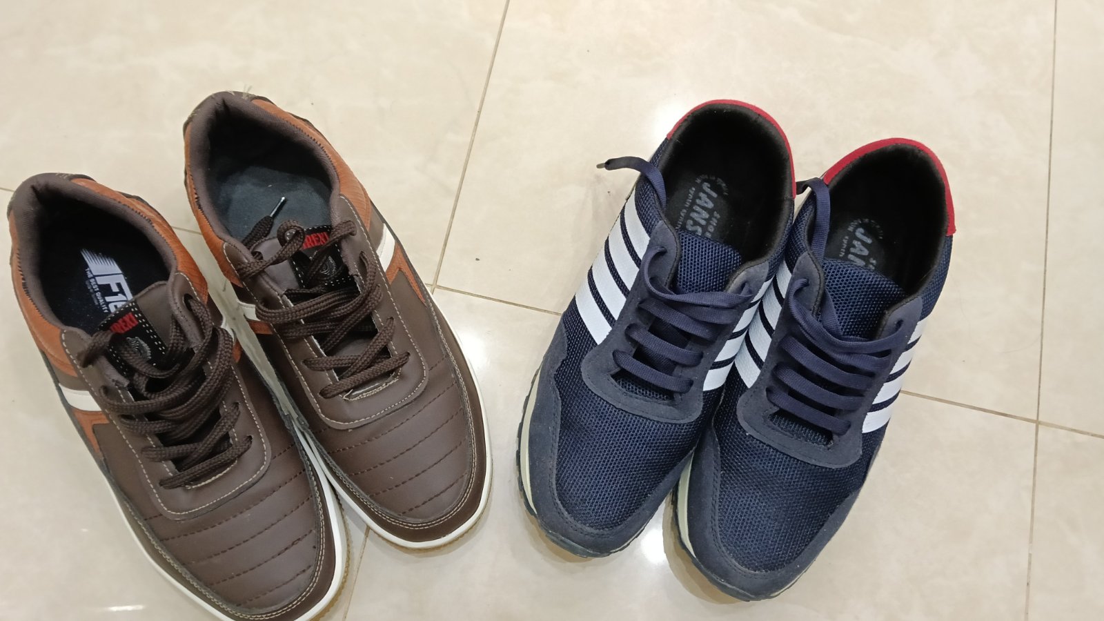 Lot de 2 paires de baskets homme - Pointure 42