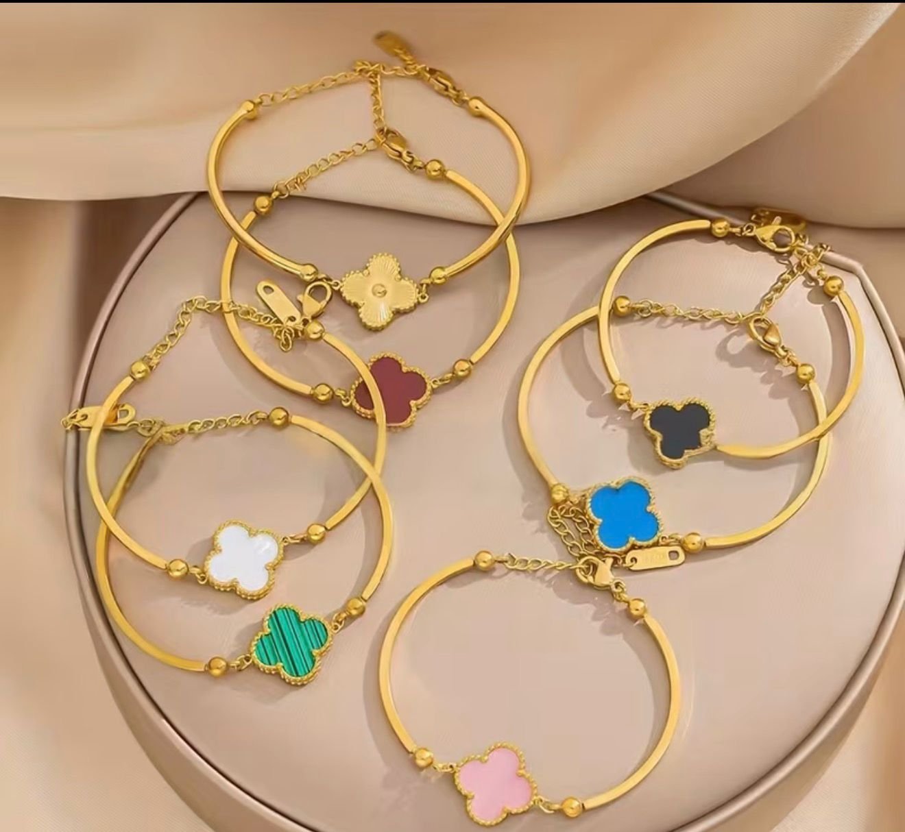 Van Cleef Clover bracelet 💖🥰💃, 18k platiné