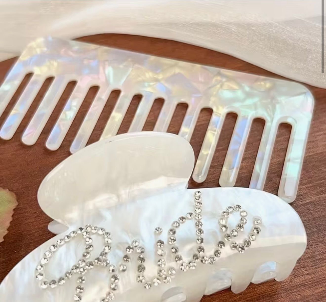 2 pièces Peigne et Pince à cheveux de mariée en acrylique blanc avec décoration de diamant, convient pour la décoration de la fête de mariage ,accessoire de mariage, cadeau pour demoiselle d'honneur💍🎁🎀🛍️🛍️🎊🎈