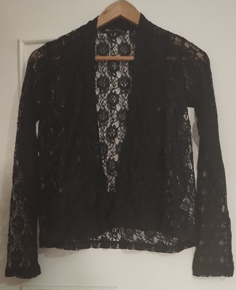 Gilet en dentelle noir💖