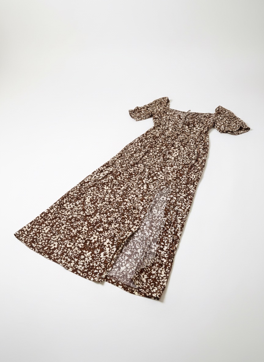 Robe avec fente