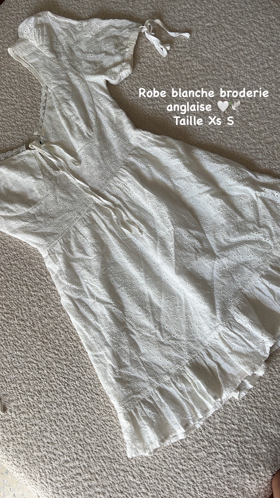 Robe en broderie anglaise 