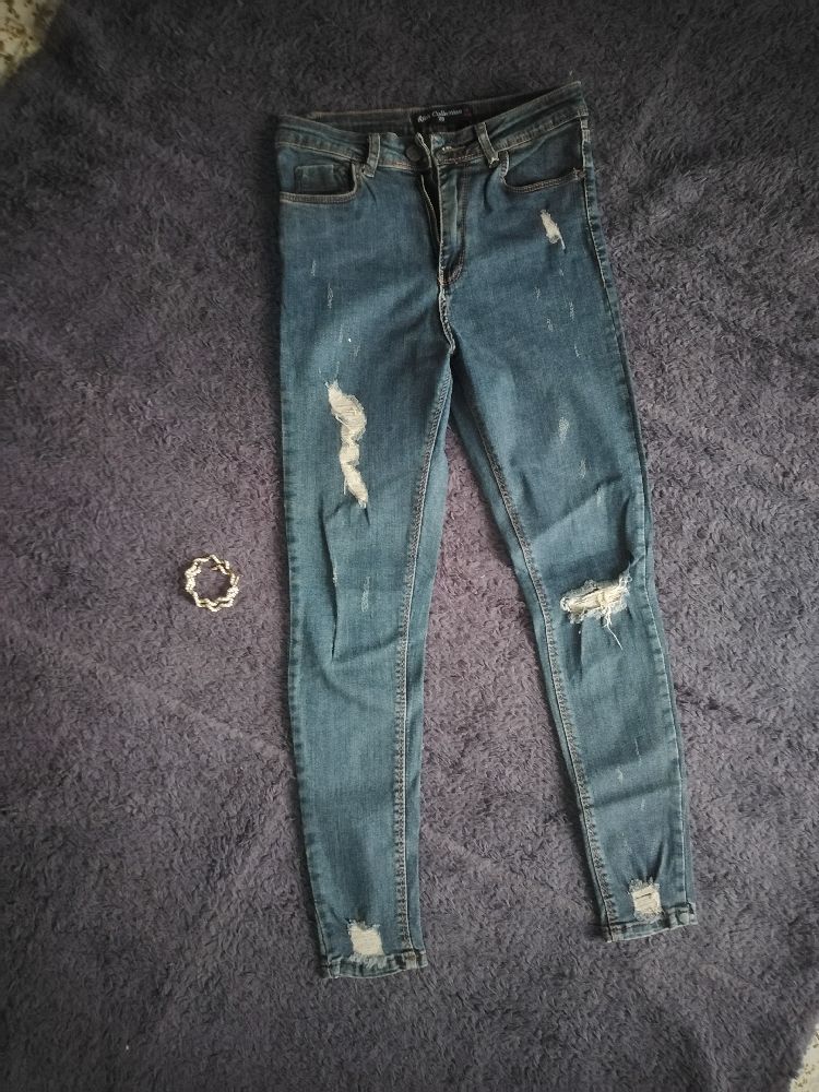 Un pantalon neuf