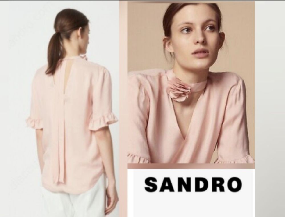 Sublime blouse sandro col v avec ene belle fleurs 