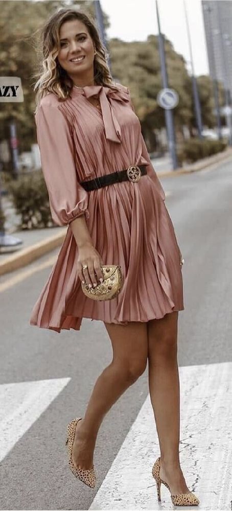Magnifique robe zara manches bouffant plissé tt neuf