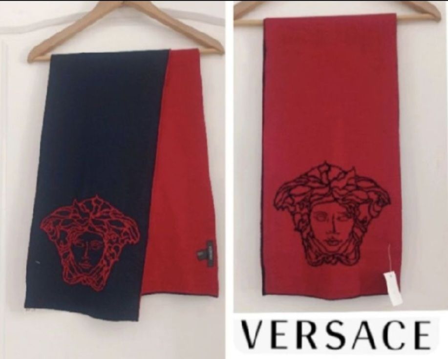 Magnifique echarpe VERSACE réversible authentique tt neuf 