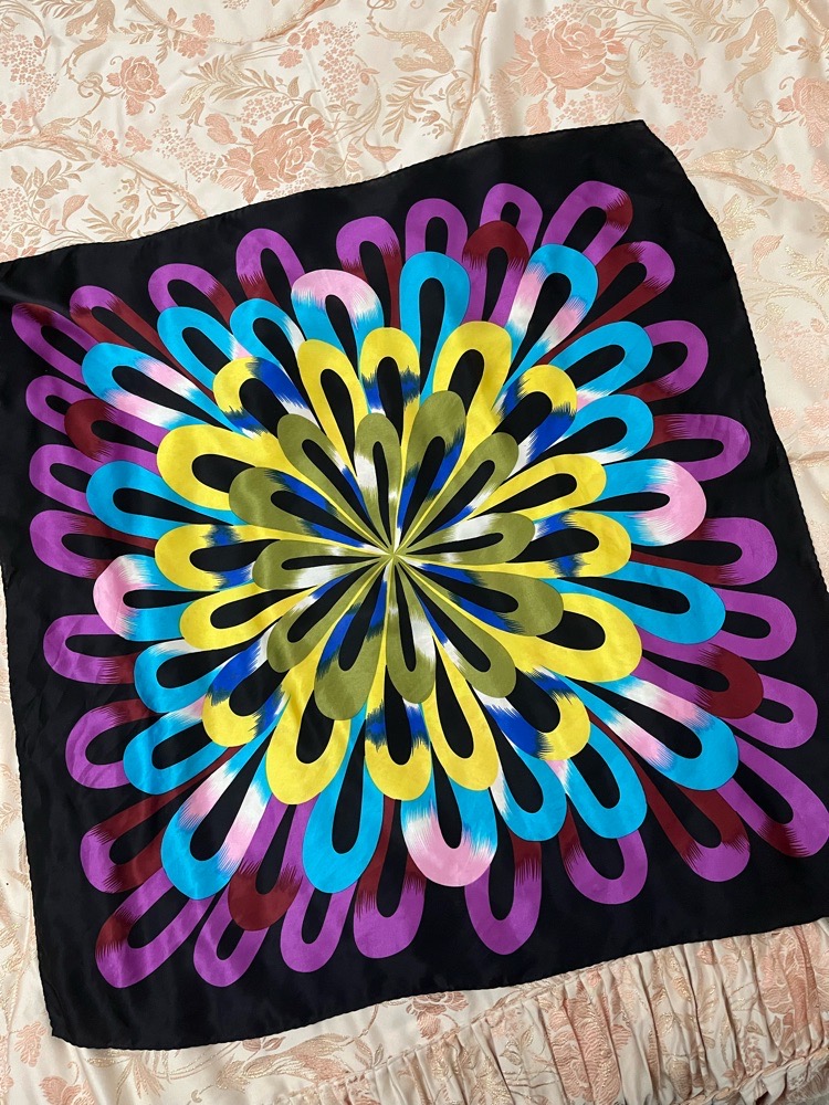 Foulard en soie💛profitez des promos dabchy