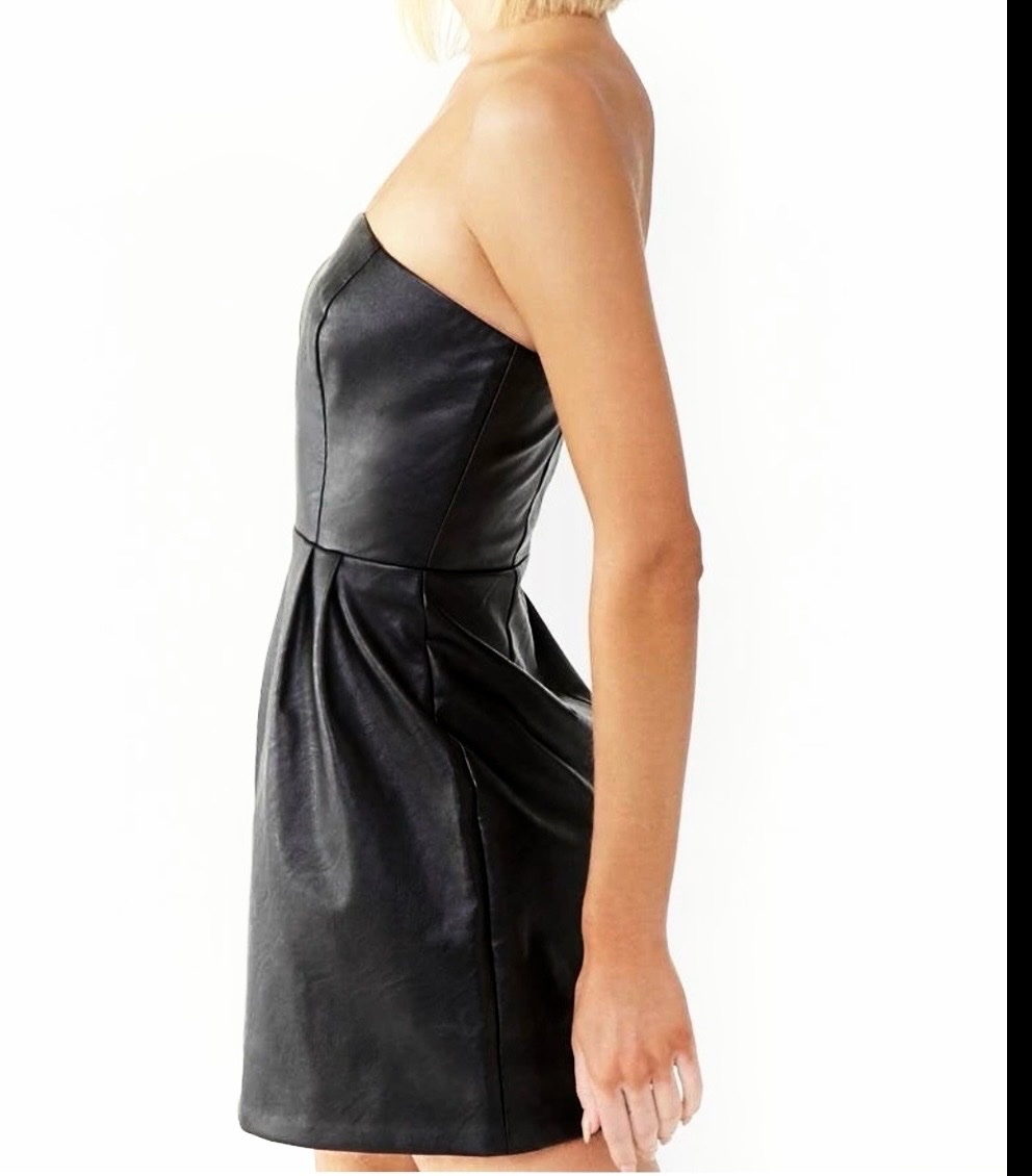 Magnifique robe bustier en satin