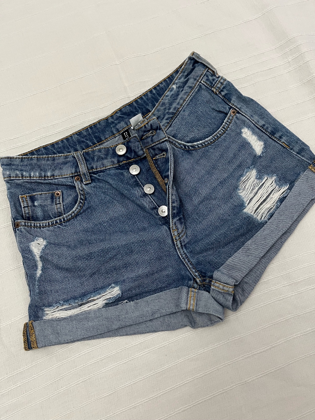 Short en jean dechire H&M 👖💙👖profitez des promos dabchy