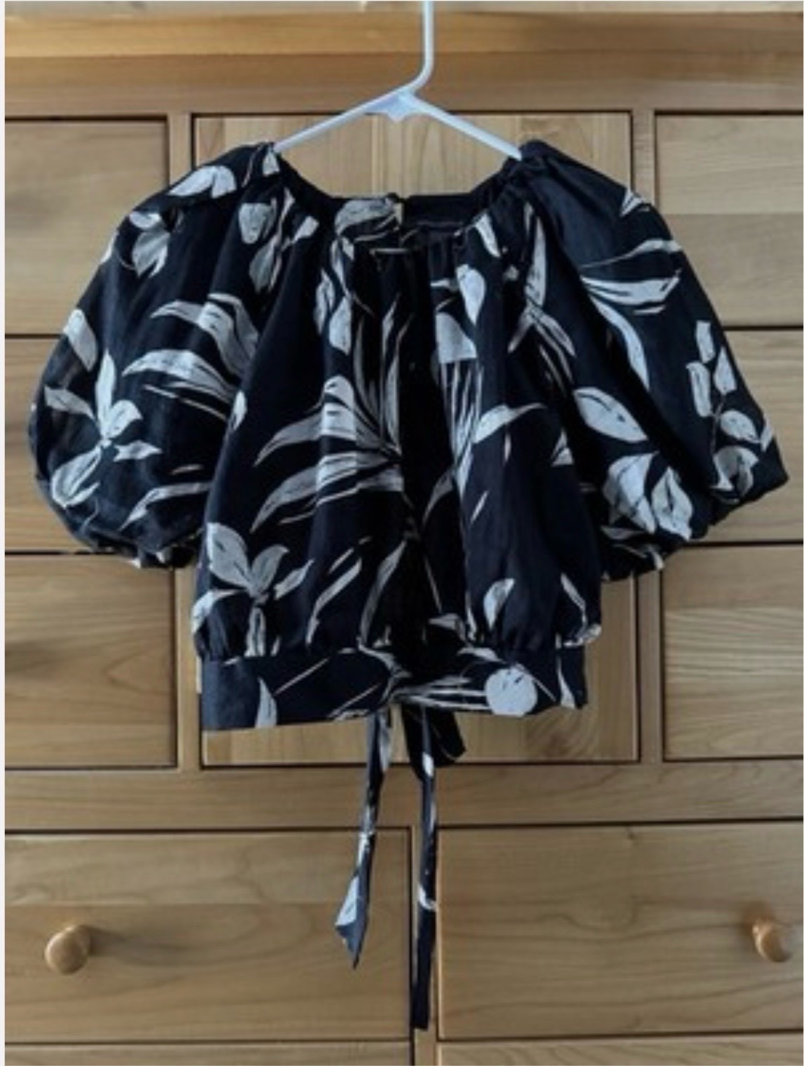 Blouse Manches bouffantes et dos nu neuuuve 🖤profitez des promos dabchy