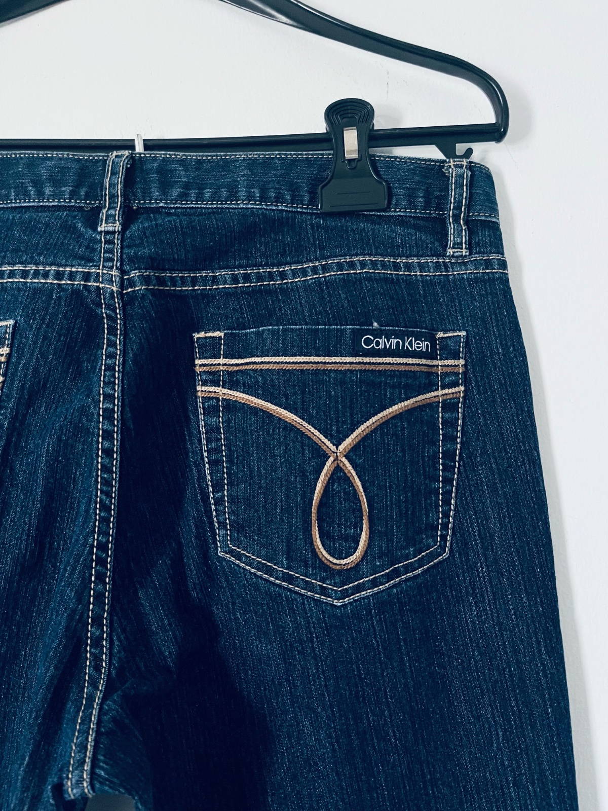 Calvin klein jeans etat neuf 👖profitez des promos dabchy