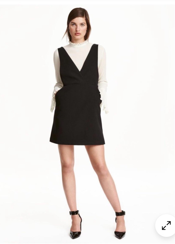 Robe noir avec poches 🌼profitez de la remise dabchy