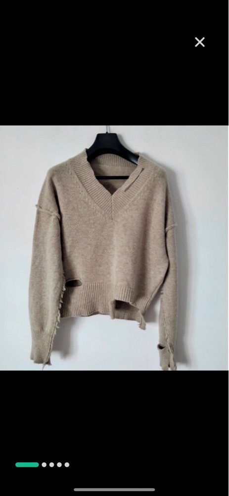 Pull déchiré en mailles,  jupevendue très original