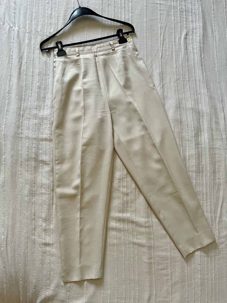 Tres beau pantalon 💛profitez des promos dabchy