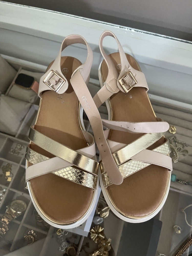 Sandale h