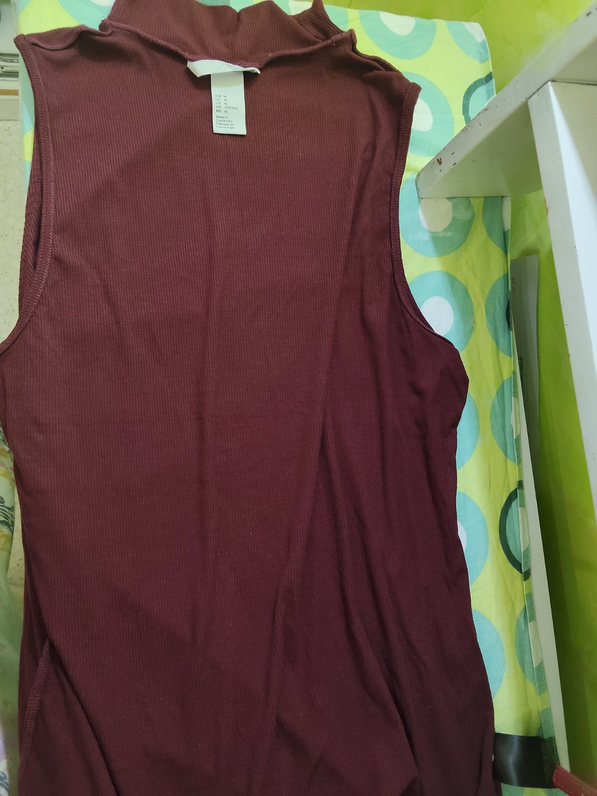 Débardeur femme sans manches , taille M  