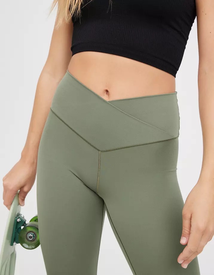 Crossover legging