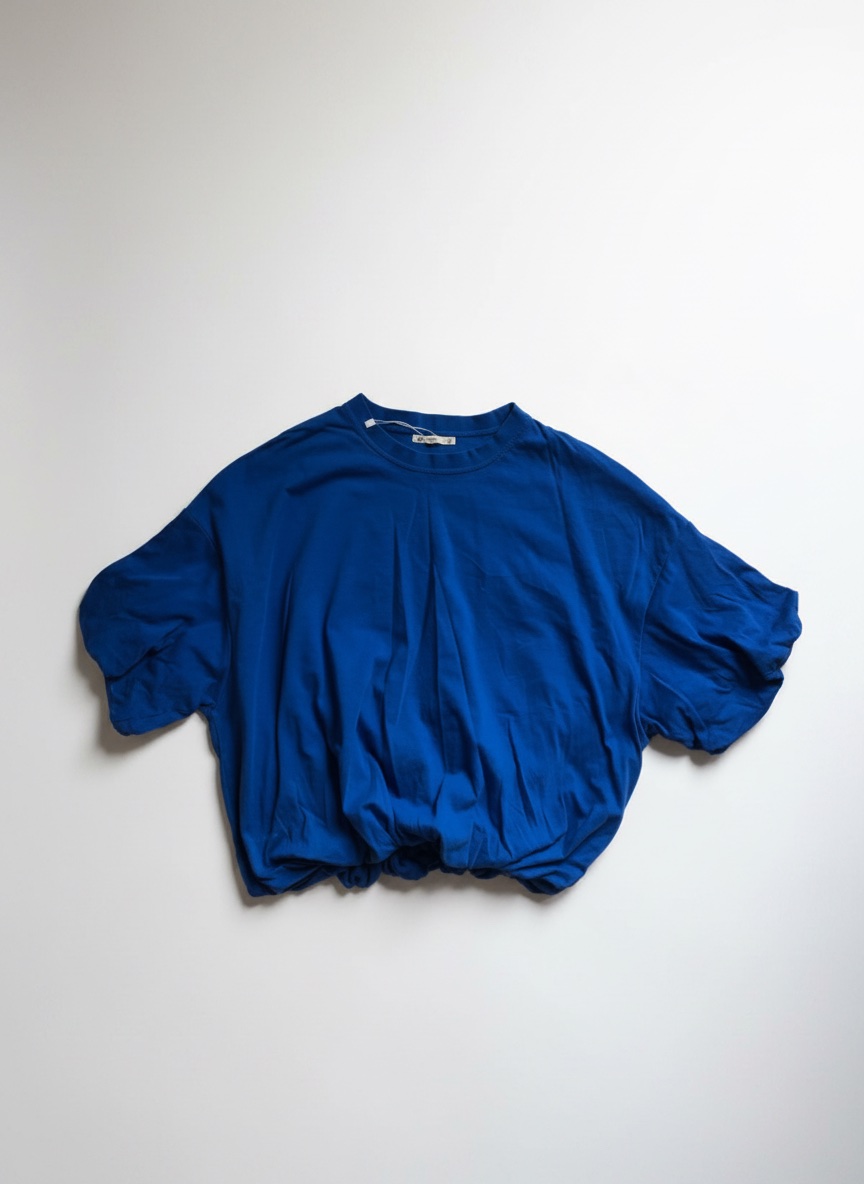 T-shirt bouffant