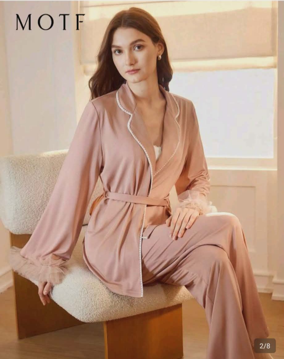 Pyjama en satin de soie tric chic et classe 🌟