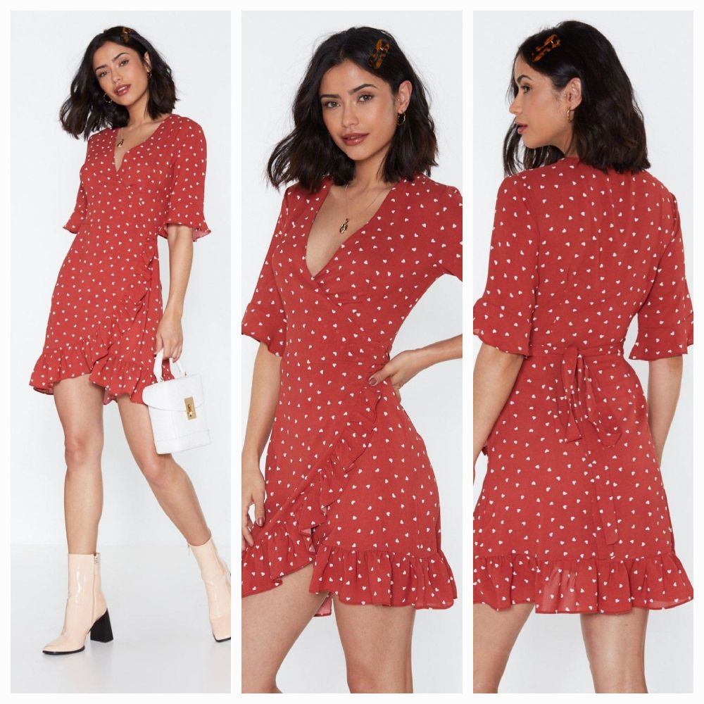 Robe courte 🧡🧡🍑🧸avec miniscules motifs fleurs 