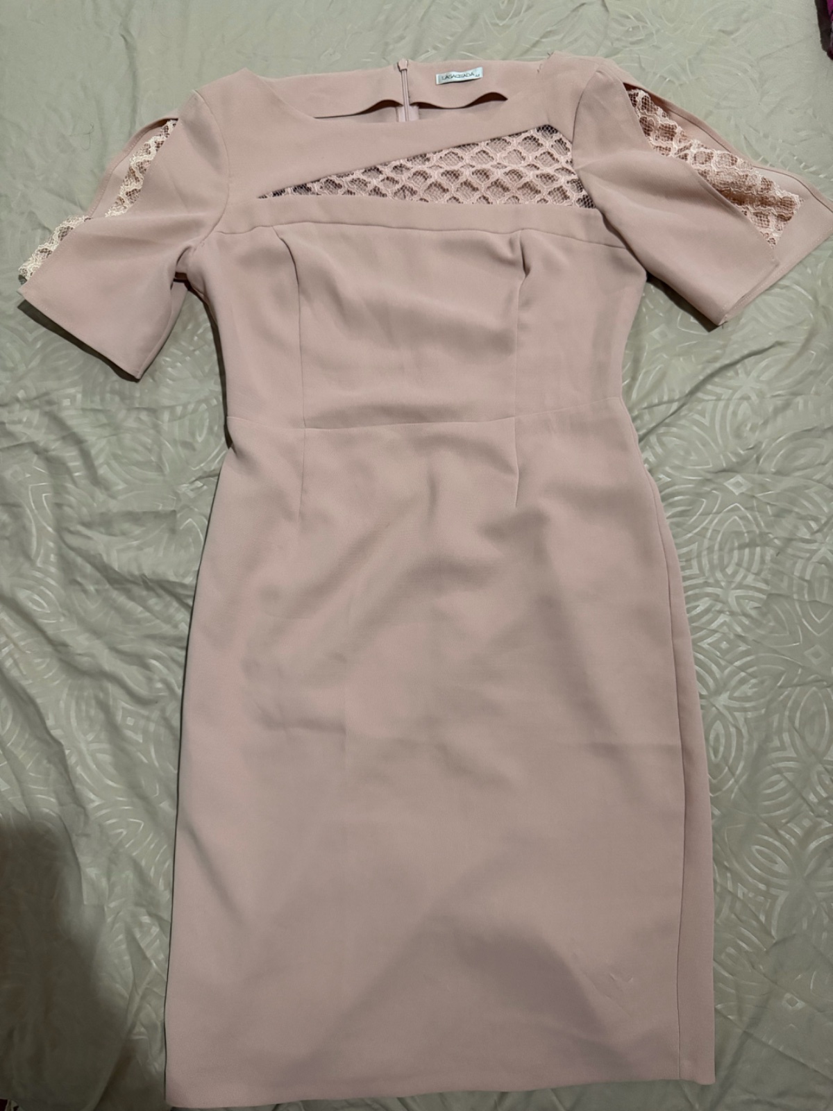 Robe portée une seule fois aucun defaut