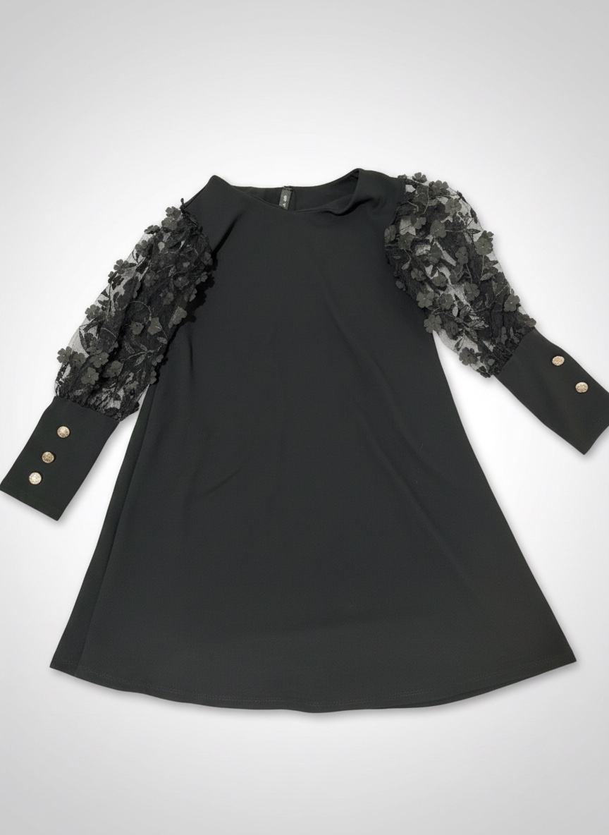 Robe noire portée une seule fois