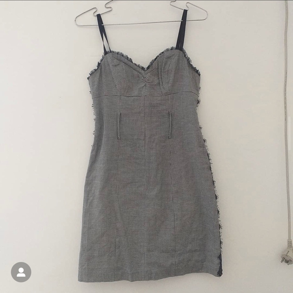 robe GUESS