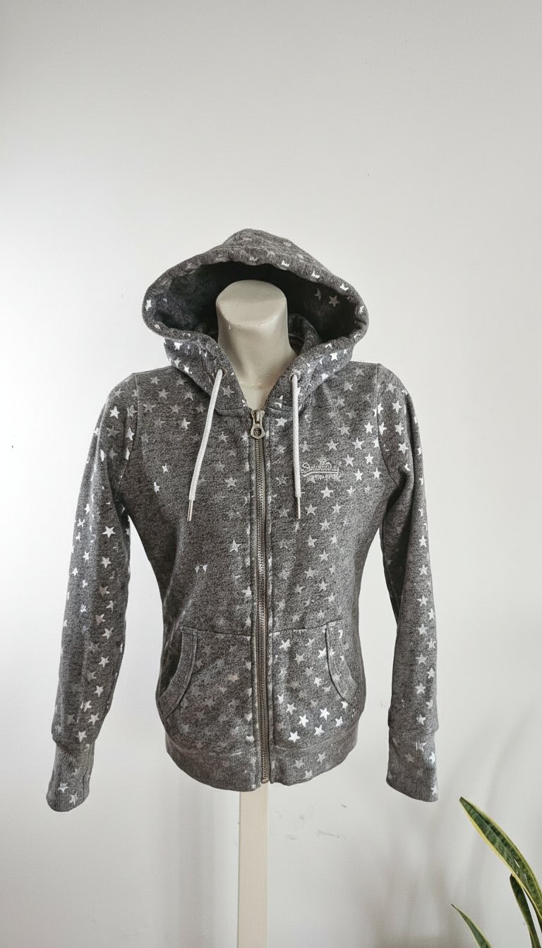 ​Un sweat à capuche