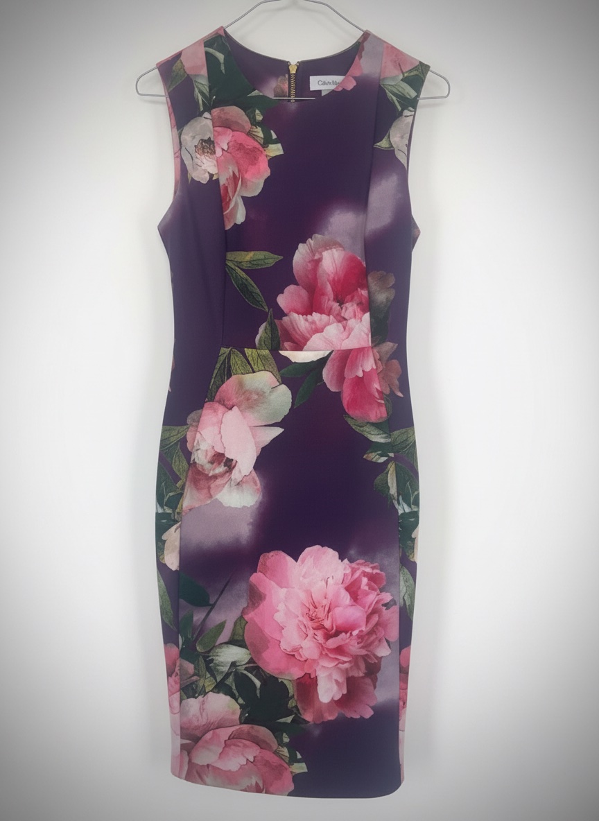 Une robe florale sublime de chez calvin klein