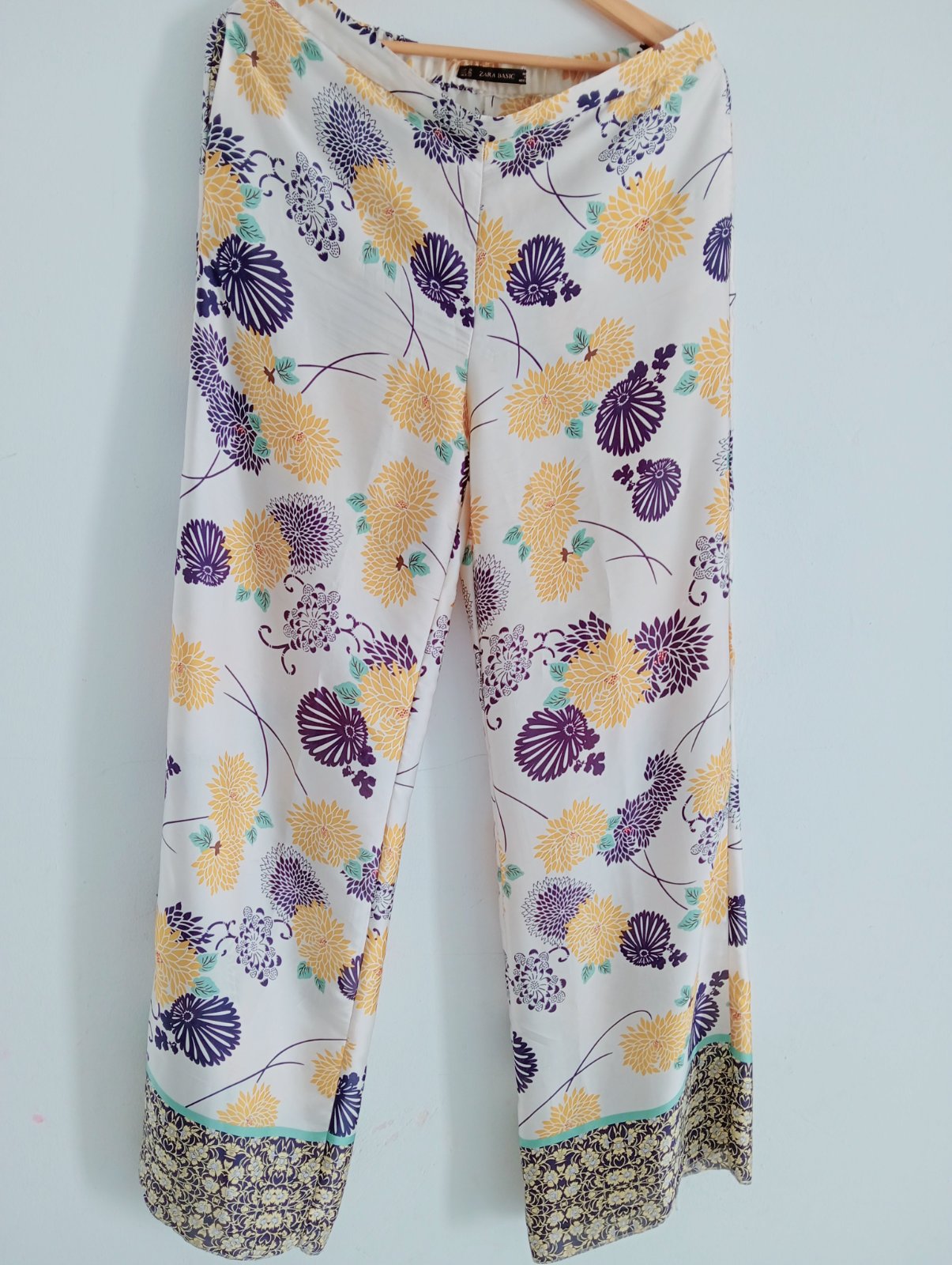 Pantalon Zara 