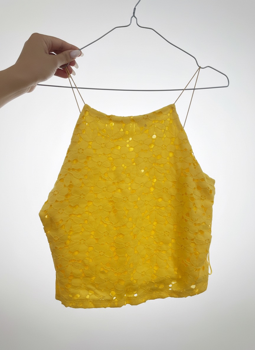 Pull jaune dentelle