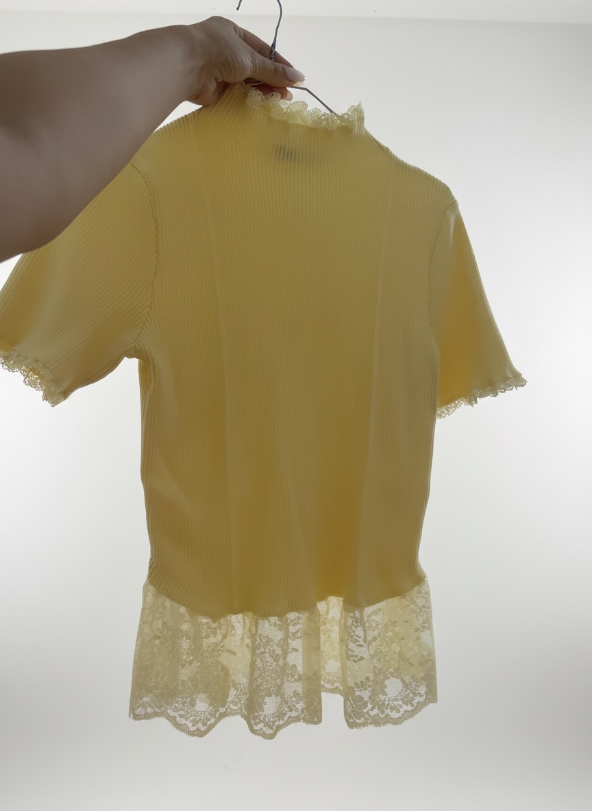 Pull jaune pastel