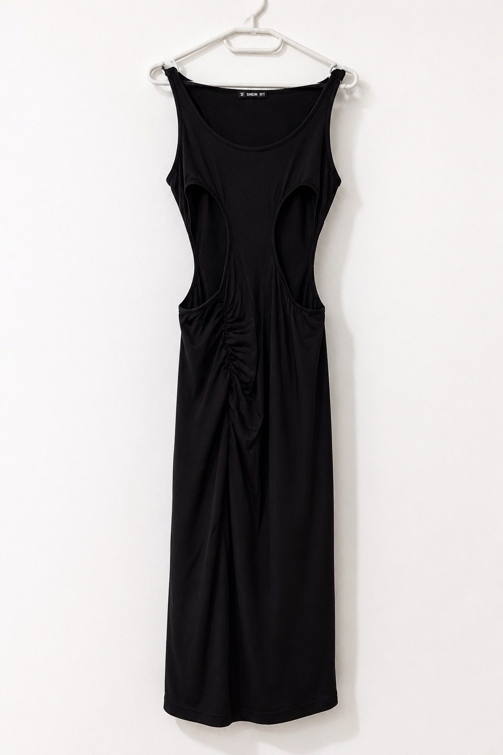 Robe noir longue noire près du corps
