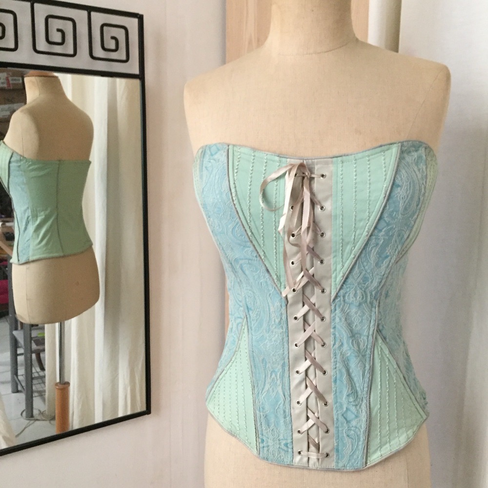 Corset LOVIES brodé en coton 