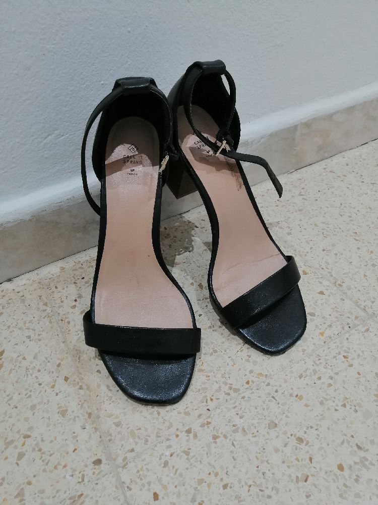 Escarpins Chic Noir Call it Spring 