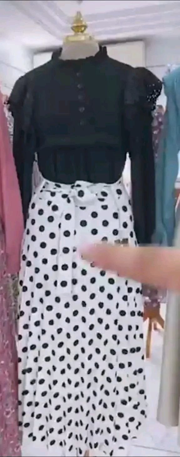 Ensemble jupe avec chemise made in Turkey