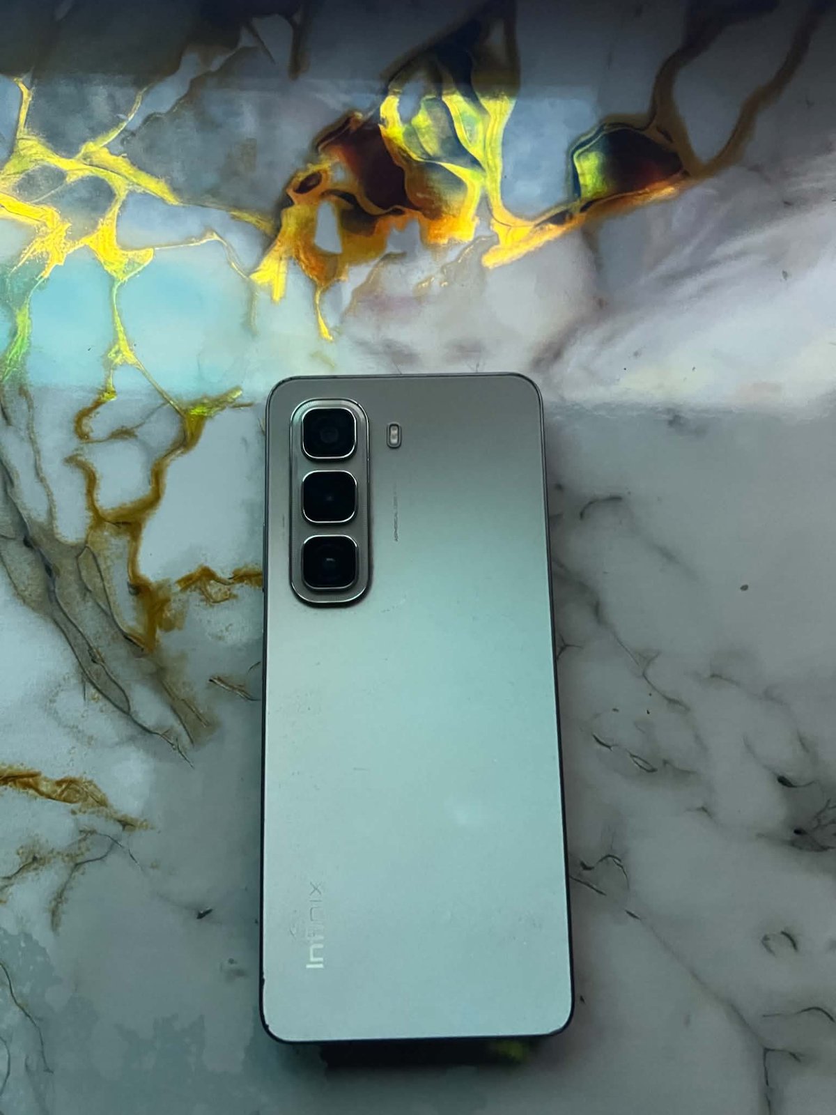 Jamais réparer infinix hot50 