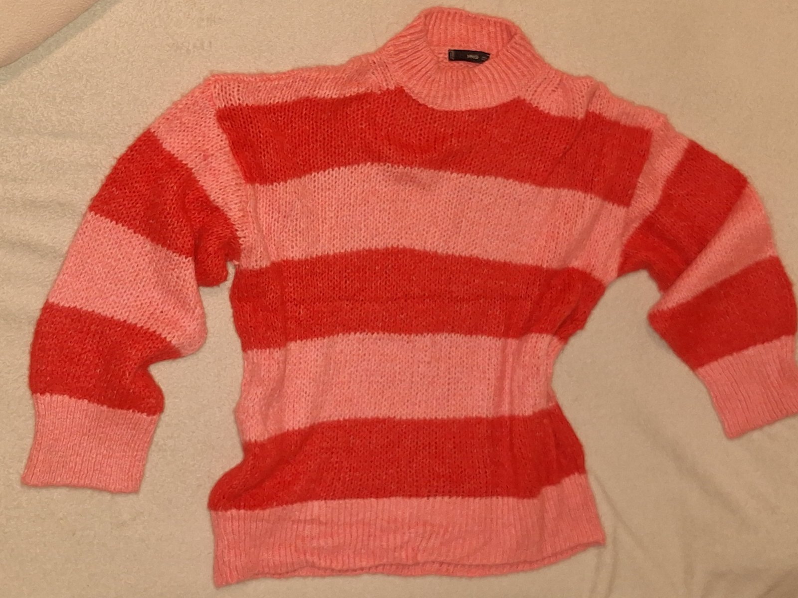 Pullover MNG TAILLE L over size
