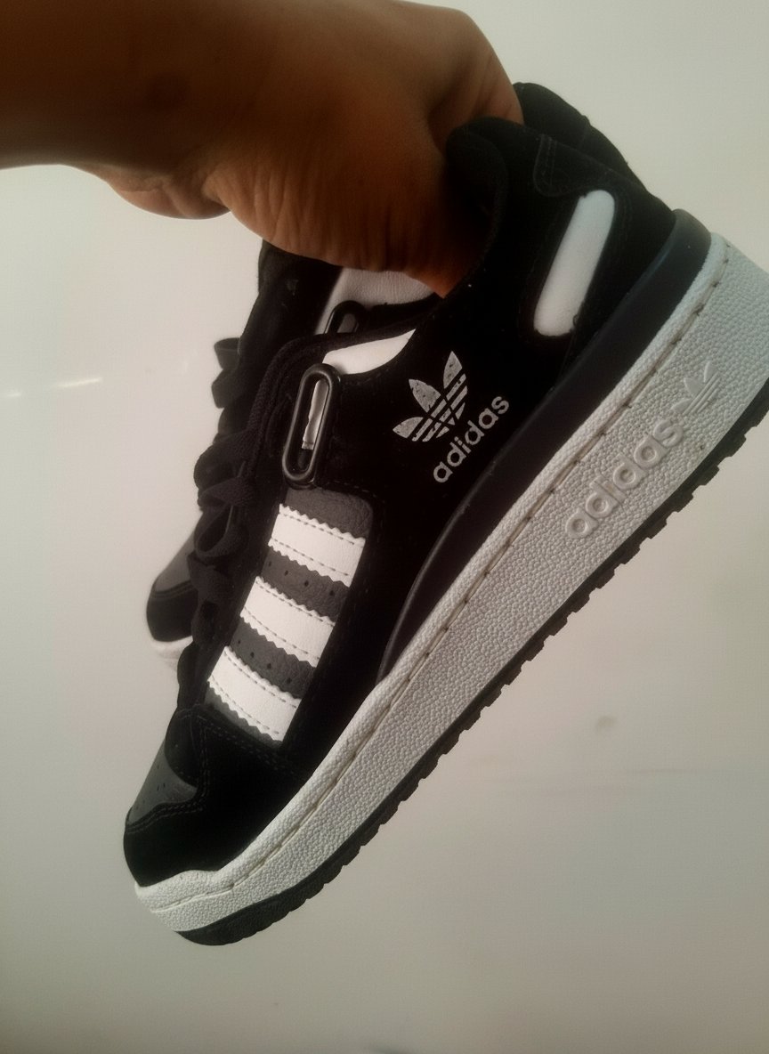 baskets Adidas Forum Low