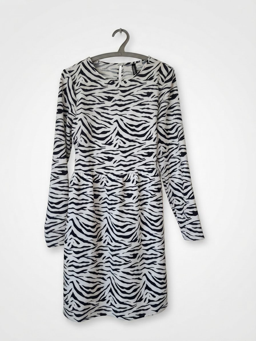 Petite robe tissu zèbre 