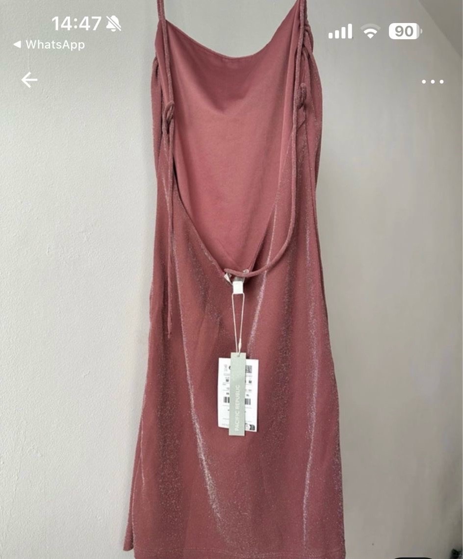 Petite Robe rose taille M