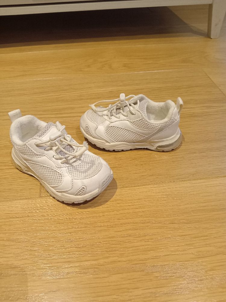 baskets bébé 