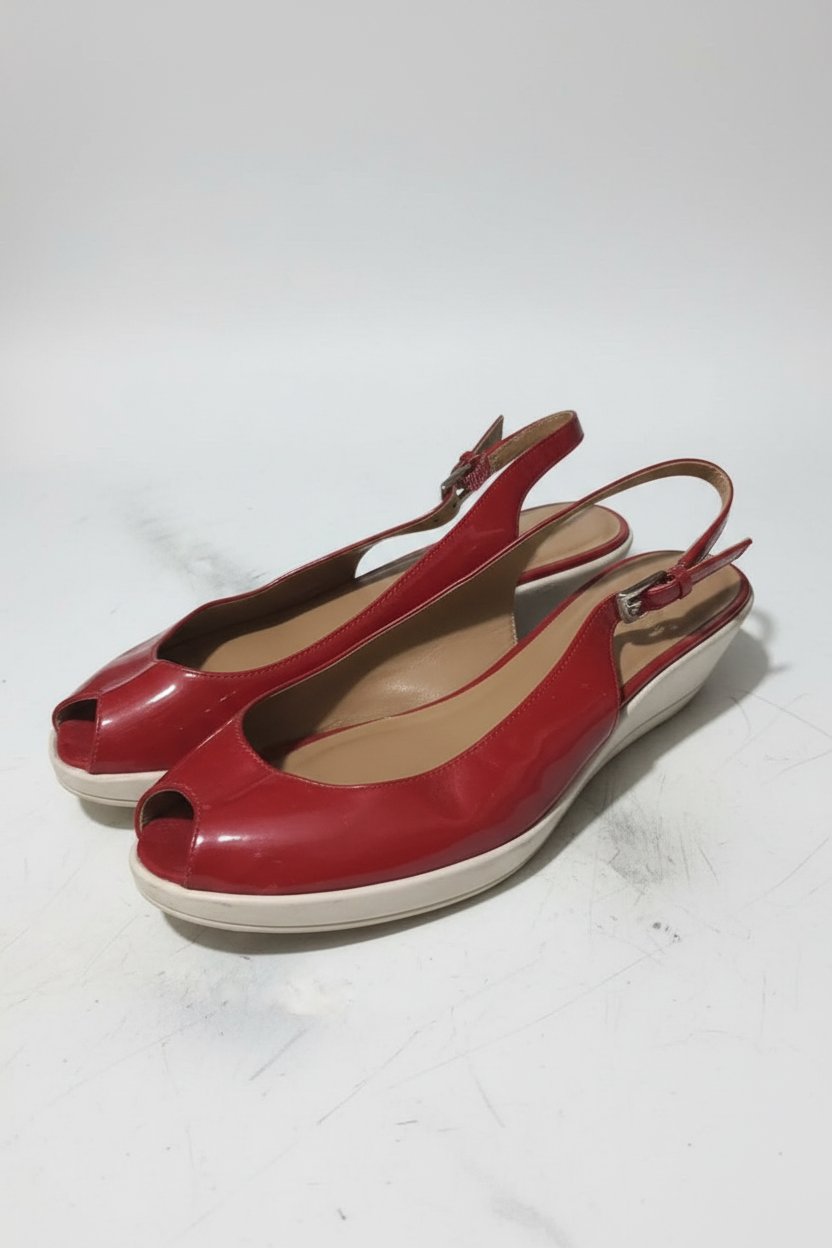 STUART WEITZMAN 