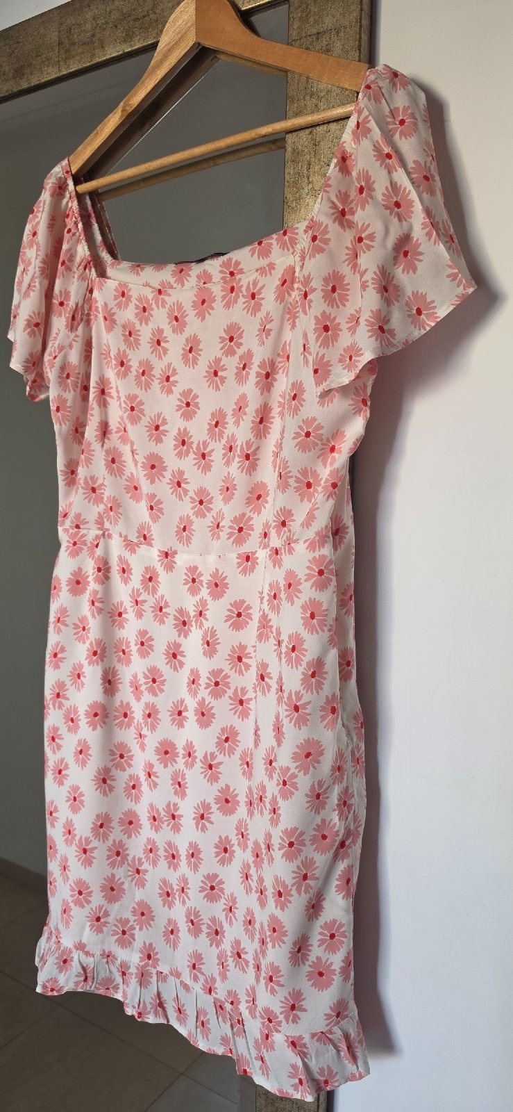 Robe fleurie – Douceur & élégance 🌸