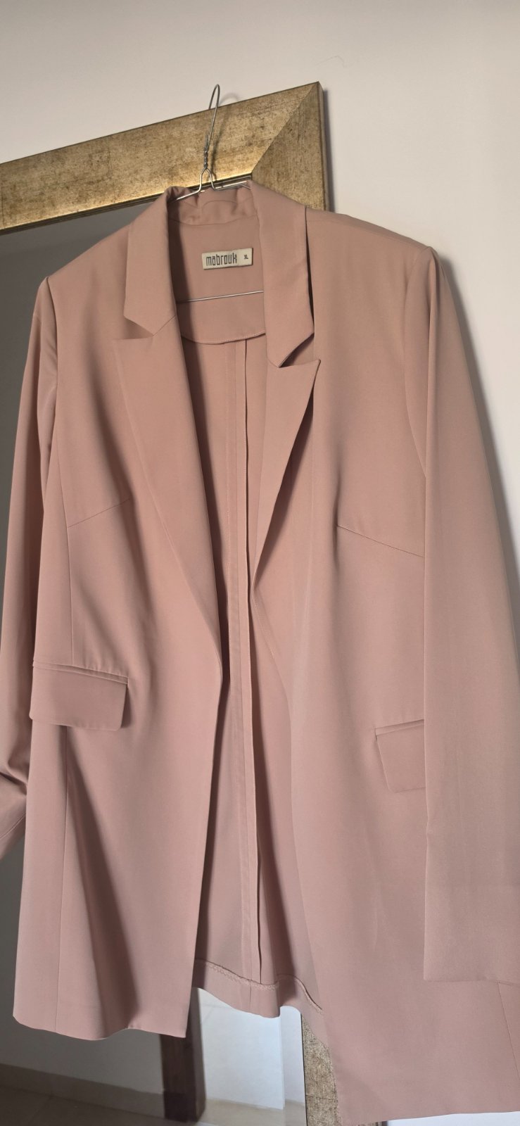 Blazer long rose poudré – Mabrouk